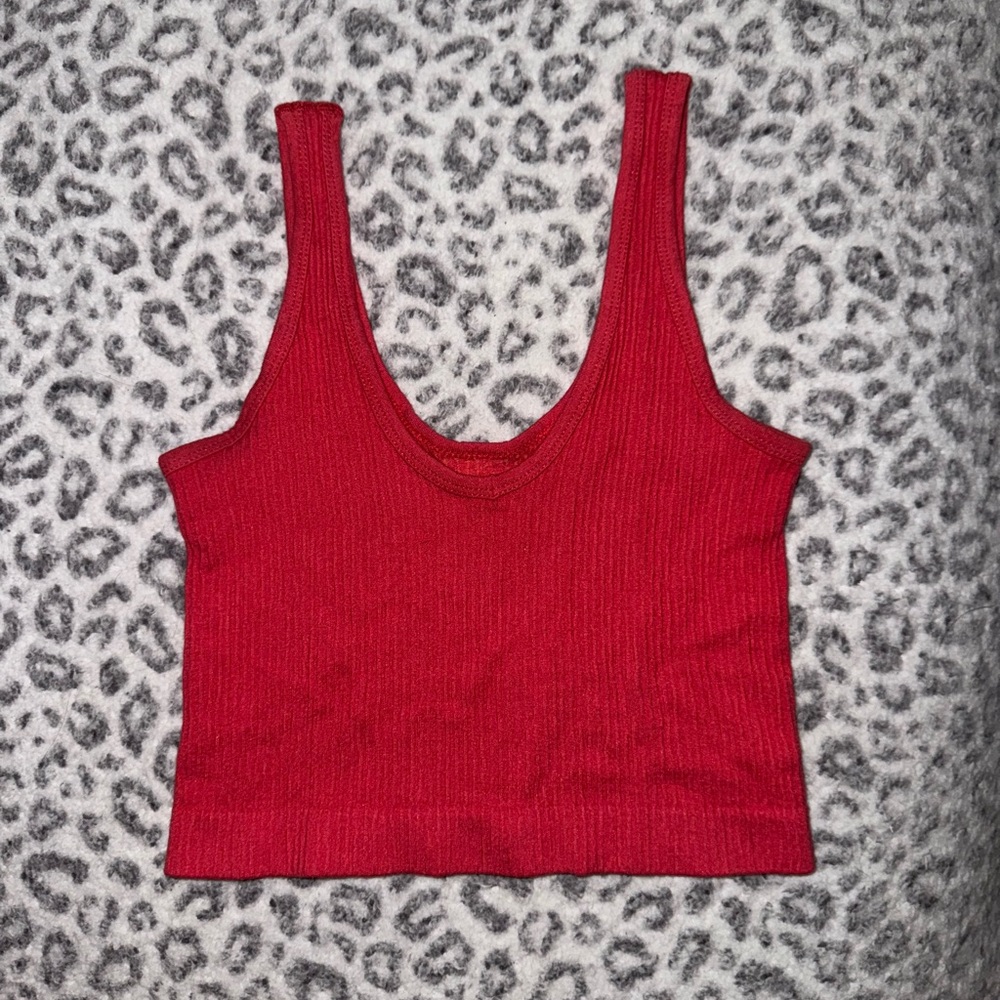UO out from under drew seamless ribbed tank top